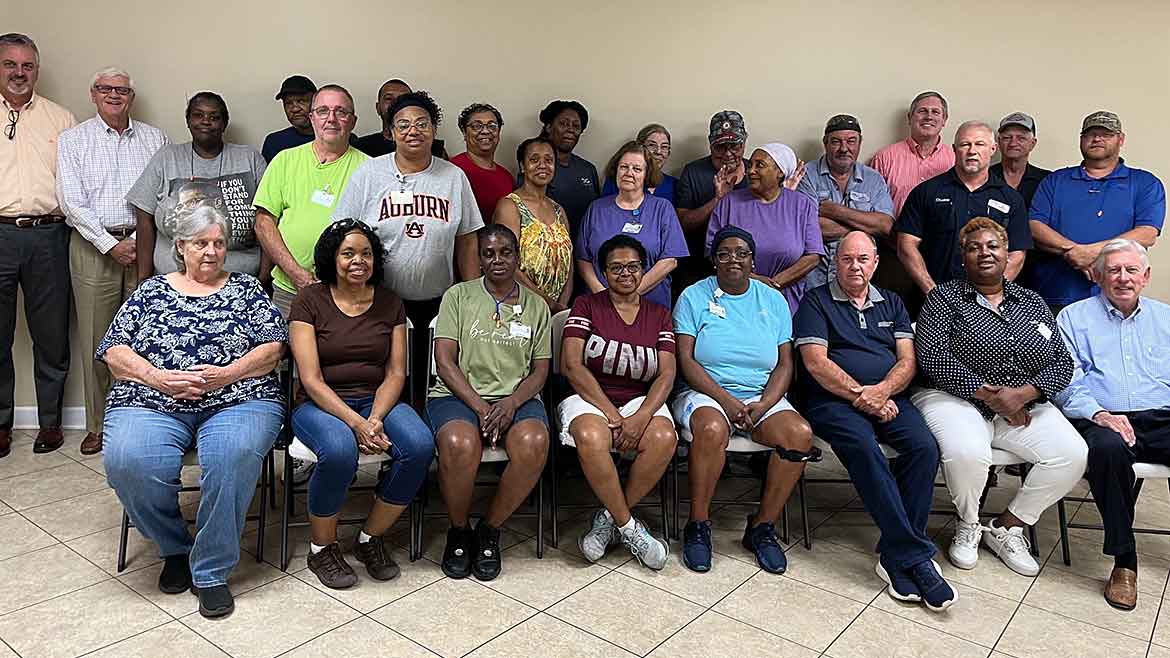 Dixie yarn plant team